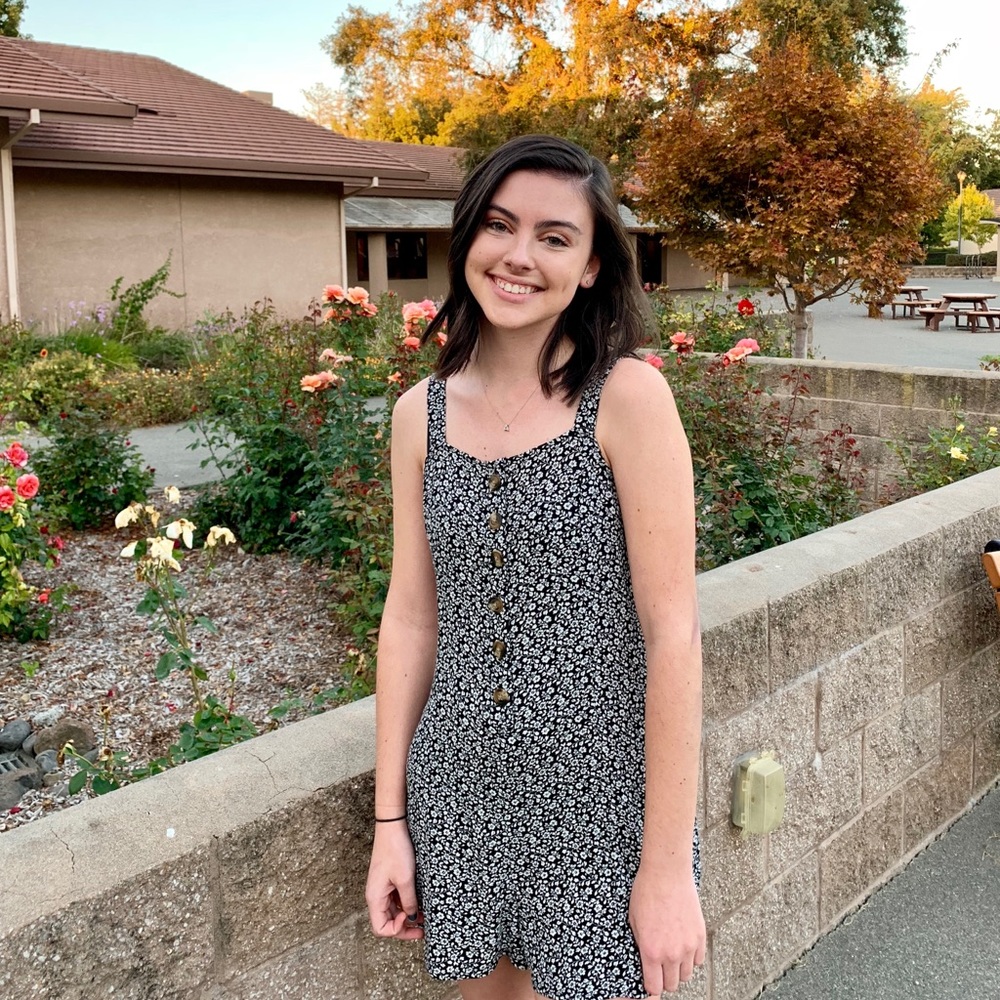 Black and white floral romper - American Eagle